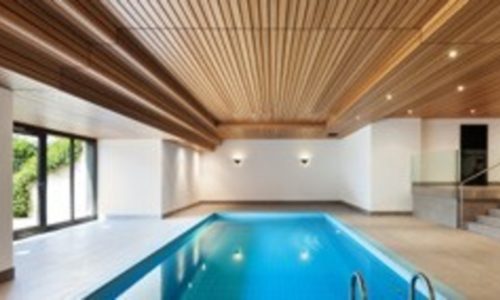 Casa di Riposo Immerso nel Lusso Totale, U.K.